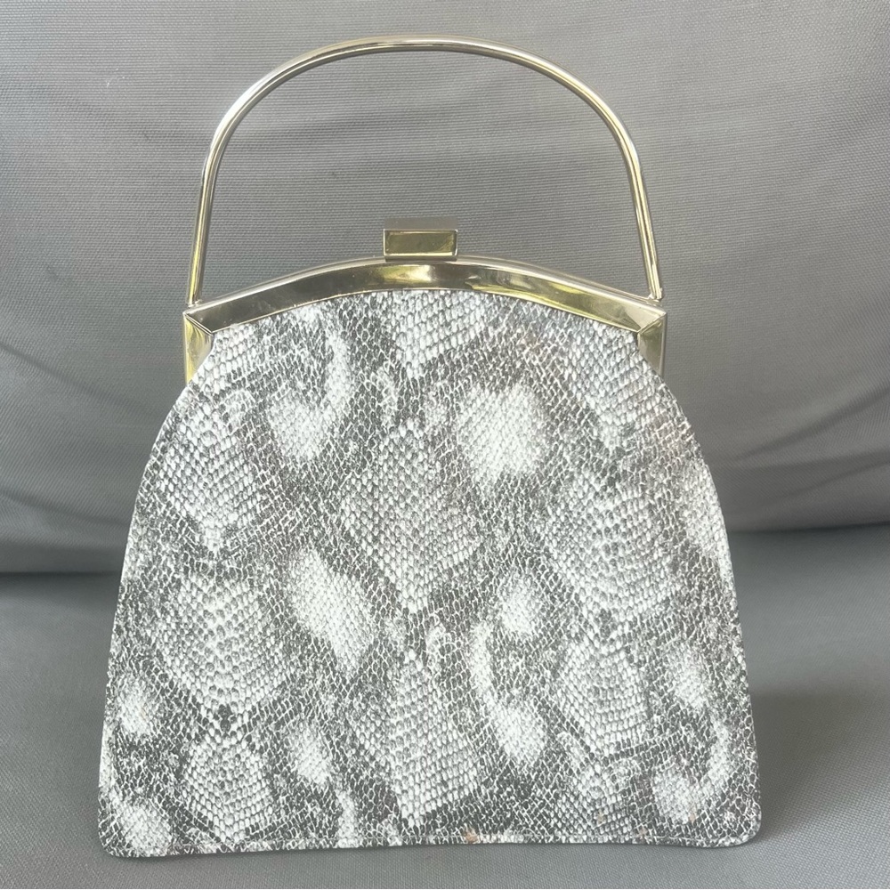 Indeed Women's Embossed Faux Leather Snakeskin Print Lock Small Clutch Handbag